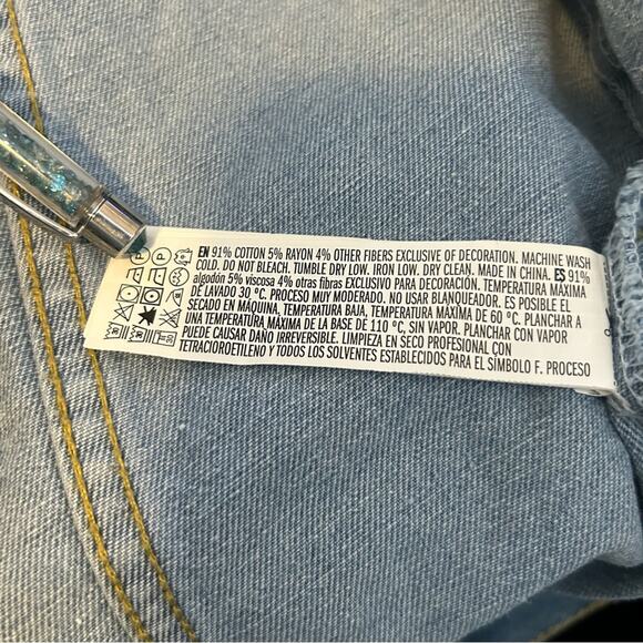 Forever 21 Denim Jean Jacket Floral Embroidered Frayed Hem‎ Oversized - Picture 8 of 8